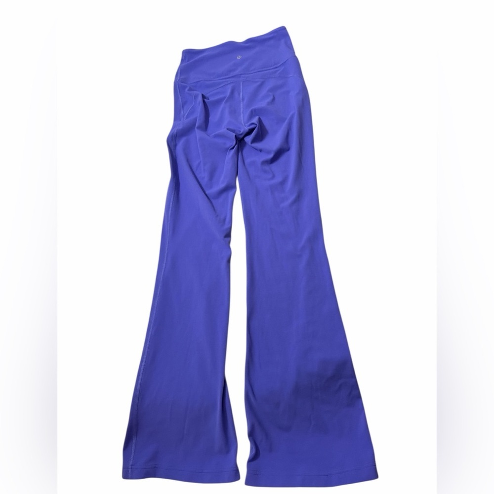 Lululemon - 2022 Groove Super-High-Rise Flared Pant Nulu - Picture 7 of 9